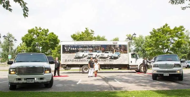 D & A Limos vehicle wrap, photo 2