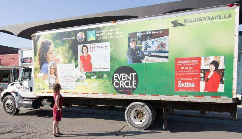 Jane Warr Selling On The Spot Marketplace vehicle wrap, photo 3