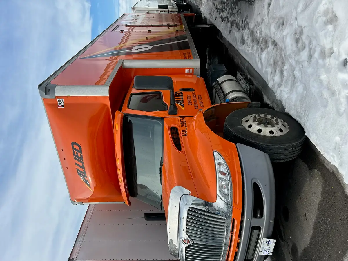 Quality Move Management Inc vehicle wrap, photo 2