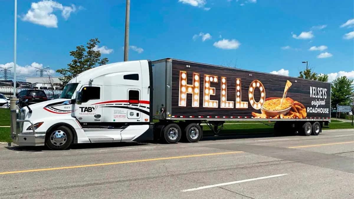 Ren’s Pets vehicle wrap, photo 1
