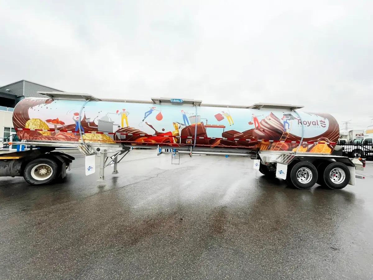 Royal Tank Lines vehicle wrap, photo 3