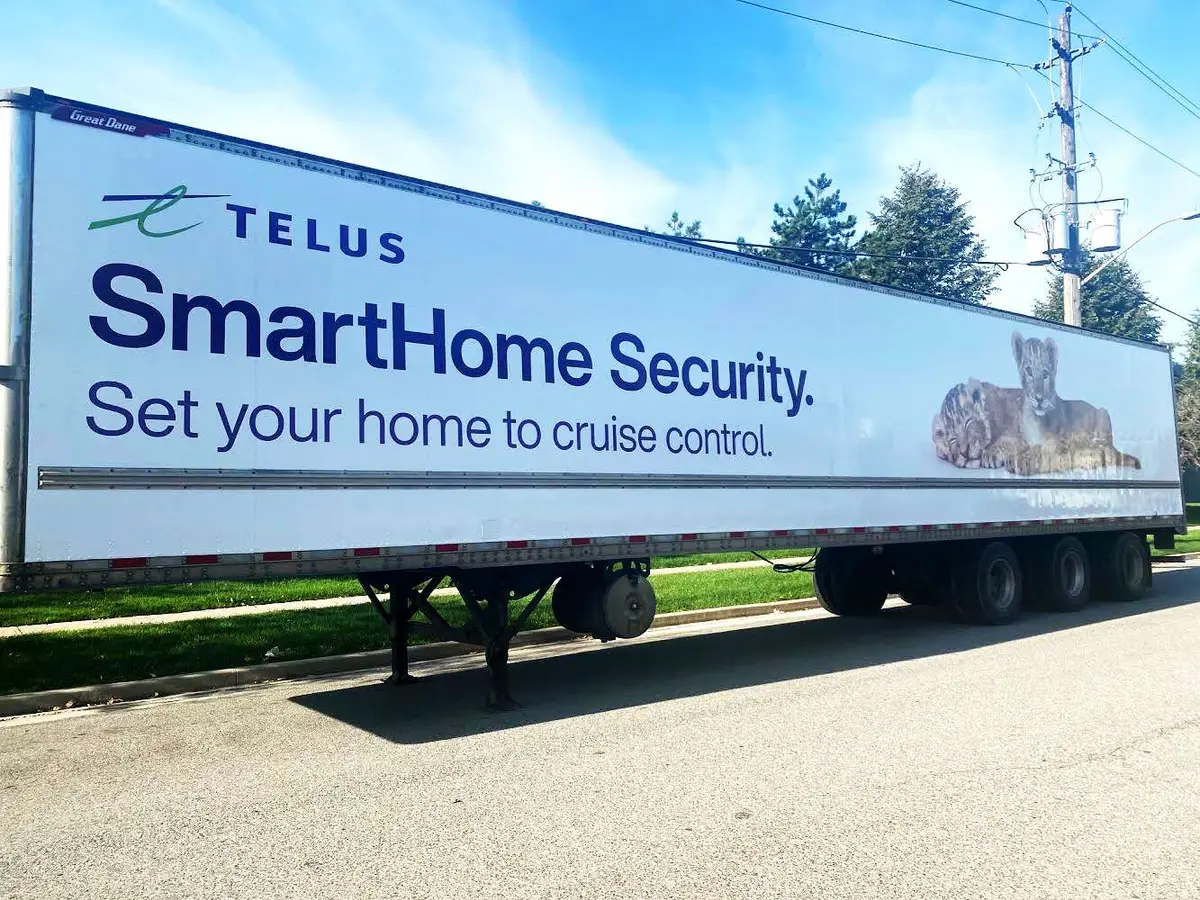 TELUS vehicle wrap, photo 11
