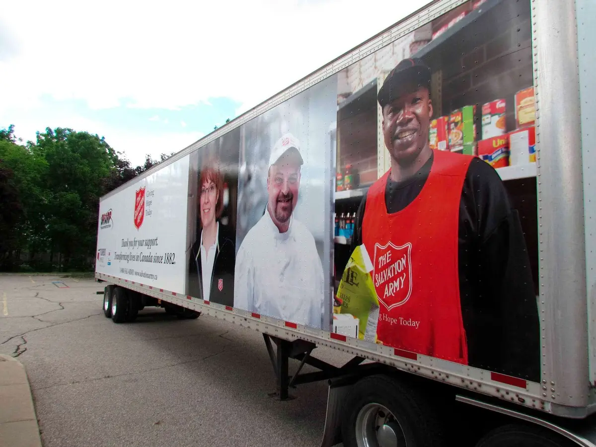 The Salvation Army vehicle wrap, photo 3