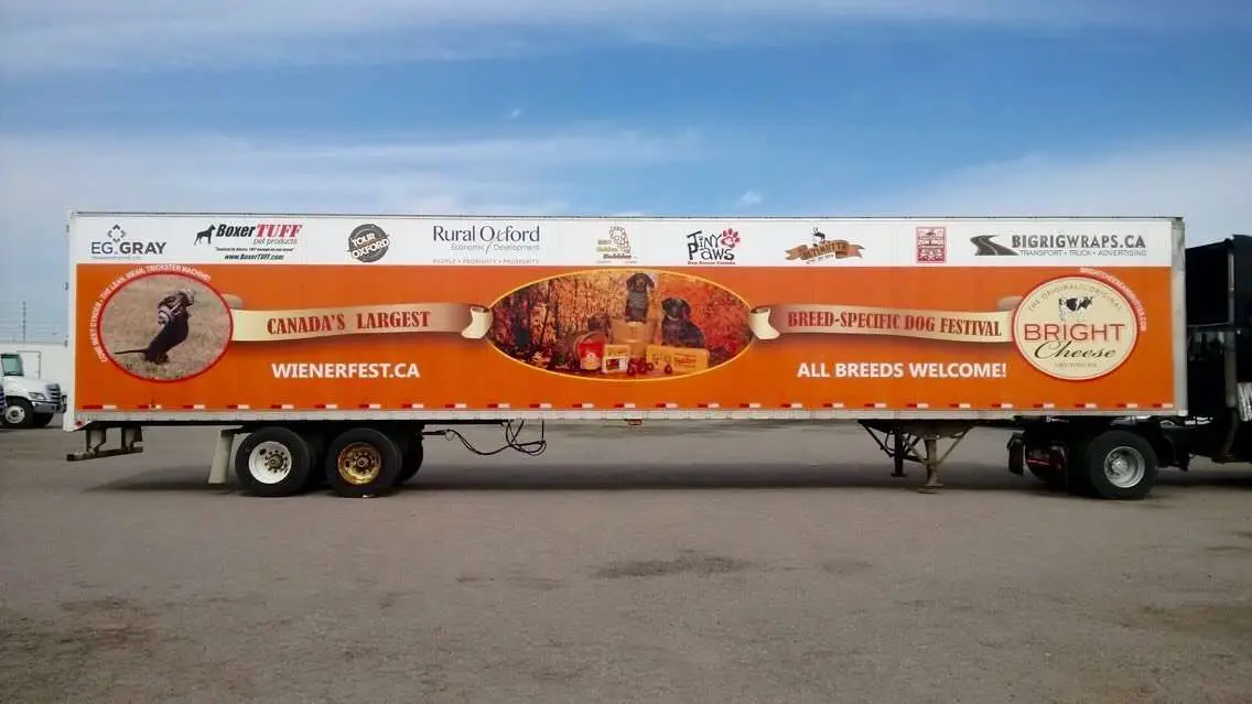 Wienerfest vehicle wrap, photo 2