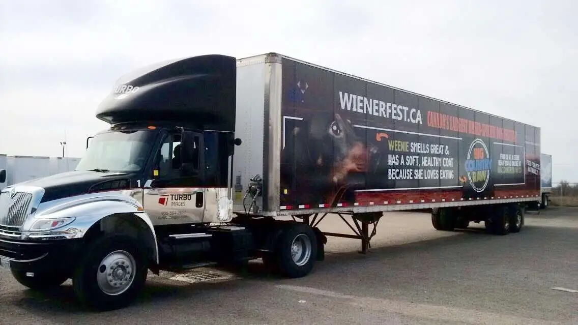 Wienerfest vehicle wrap, photo 4
